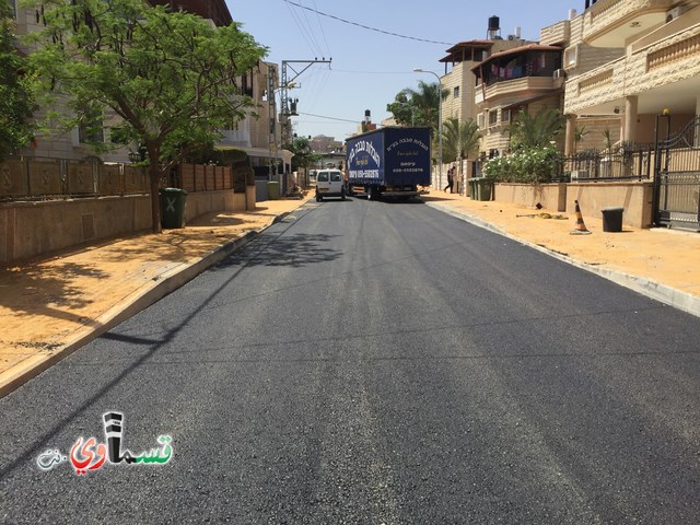 فيديو : تعبيد واتمام عماير ابو سعده بحضور رئيس البلدية المحامي عادل بدير .. والاهالي هذا سفيون دار ابو سعدة 